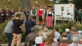 thumbnail of medium Pinsdorf hält zusammen
