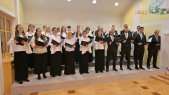 thumbnail of medium Stöttenchor singt: "Indodana"