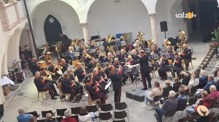 thumbnail of medium Blasmusik im Seeschloss – Klangvolle Abende am Traunsee