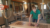 thumbnail of medium Mit Leidenschaft zum perfekten Schachtisch